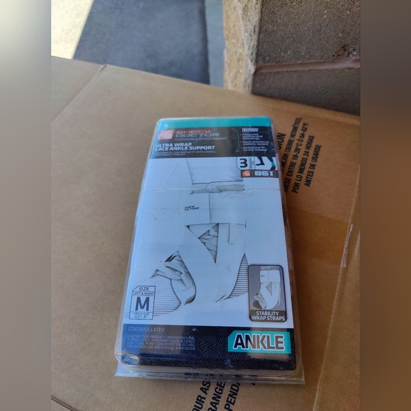 shock doctor 851 ULTRA WRAP LACE ANKLE SUPPORT ADULT MEDIUM - Picture 5 of 6